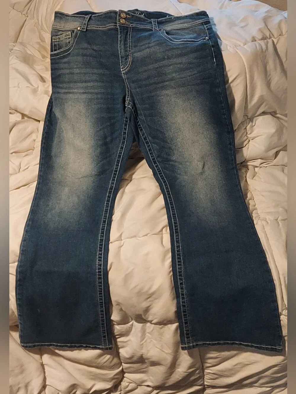 Copper Flesh Curvy Bootcut Denim Jeans w/Feather Design Pockets Size Women's 18 - Picture 2 of 7